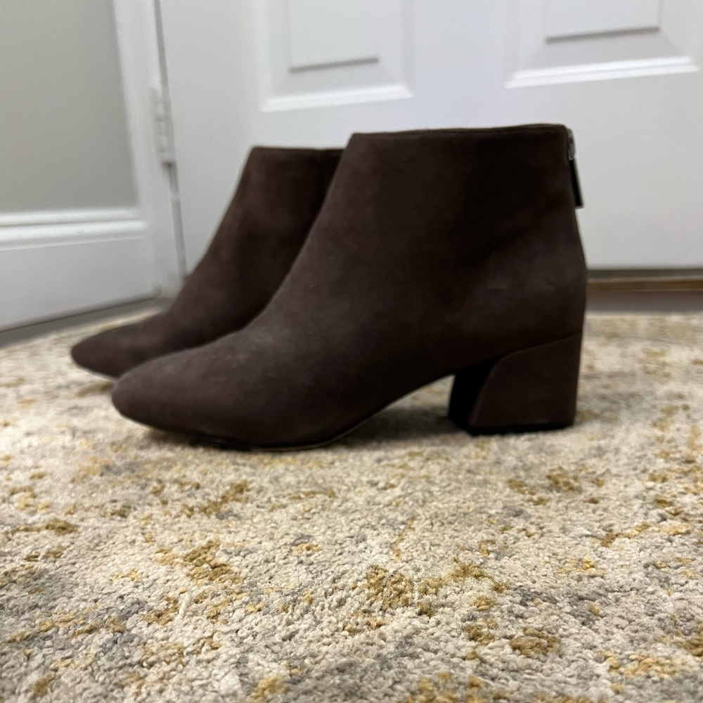 Karl Lagerfeld brown suede booties!
